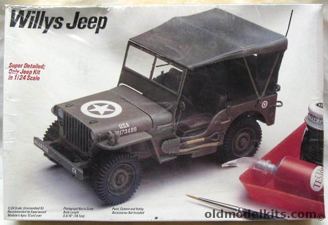 Testors 1/24 Willys Jeep, 838 plastic model kit